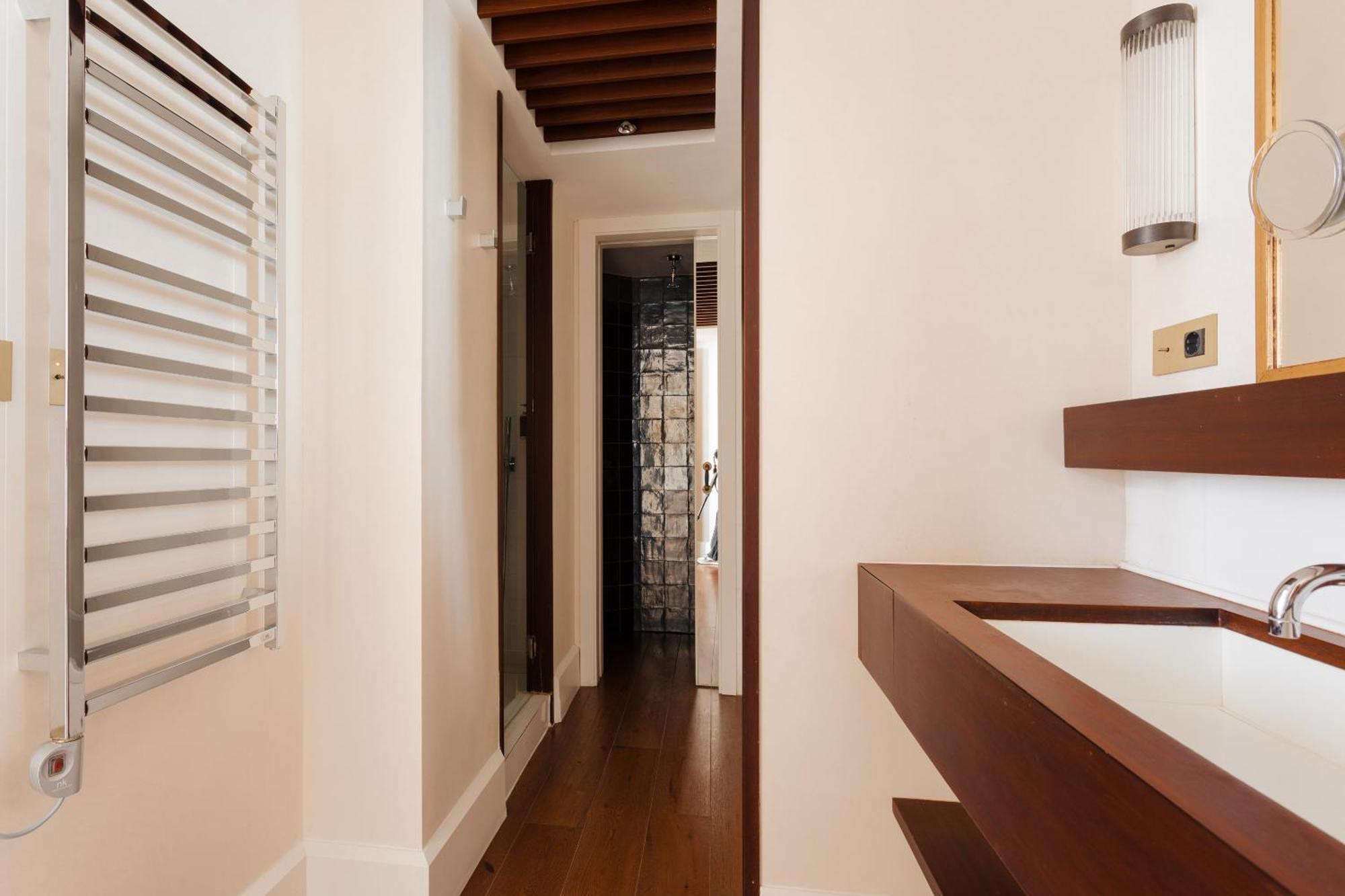 Do Placa Reial Powered By Sonder Hotel