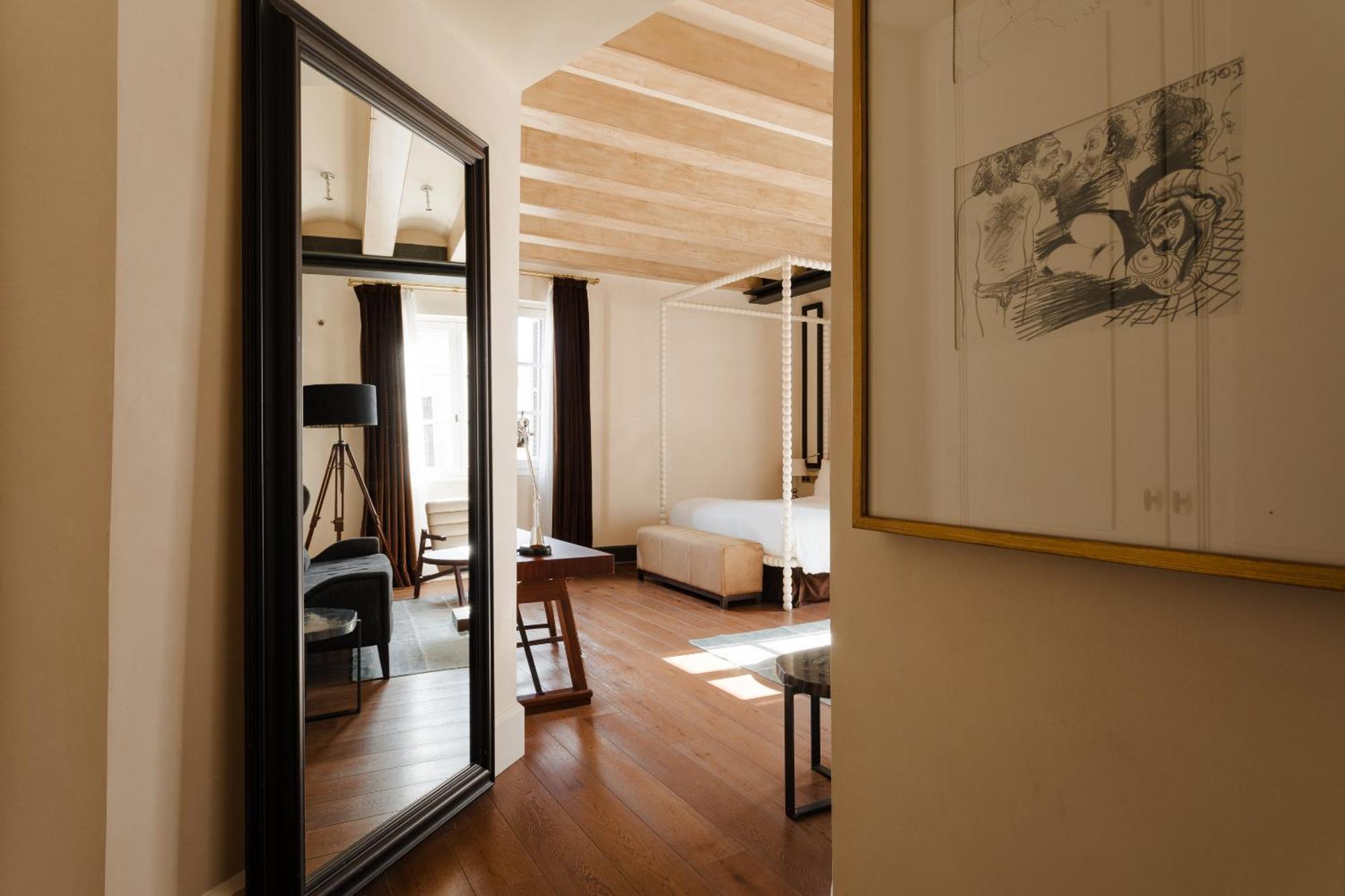 Do Placa Reial Powered By Sonder Hotel