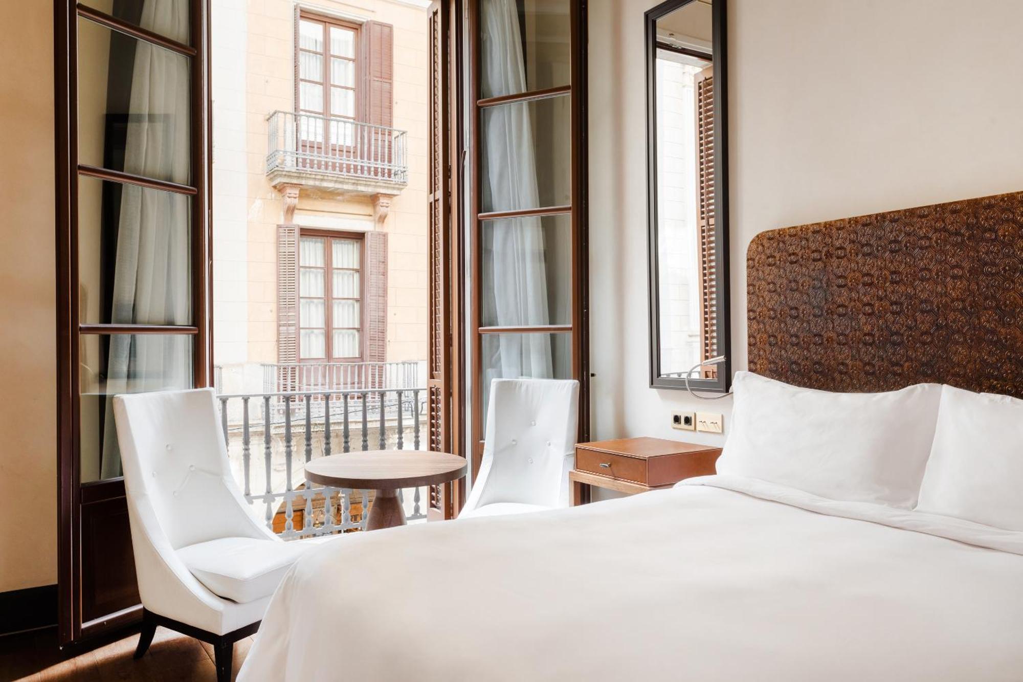Do Placa Reial Powered By Sonder Hotel
