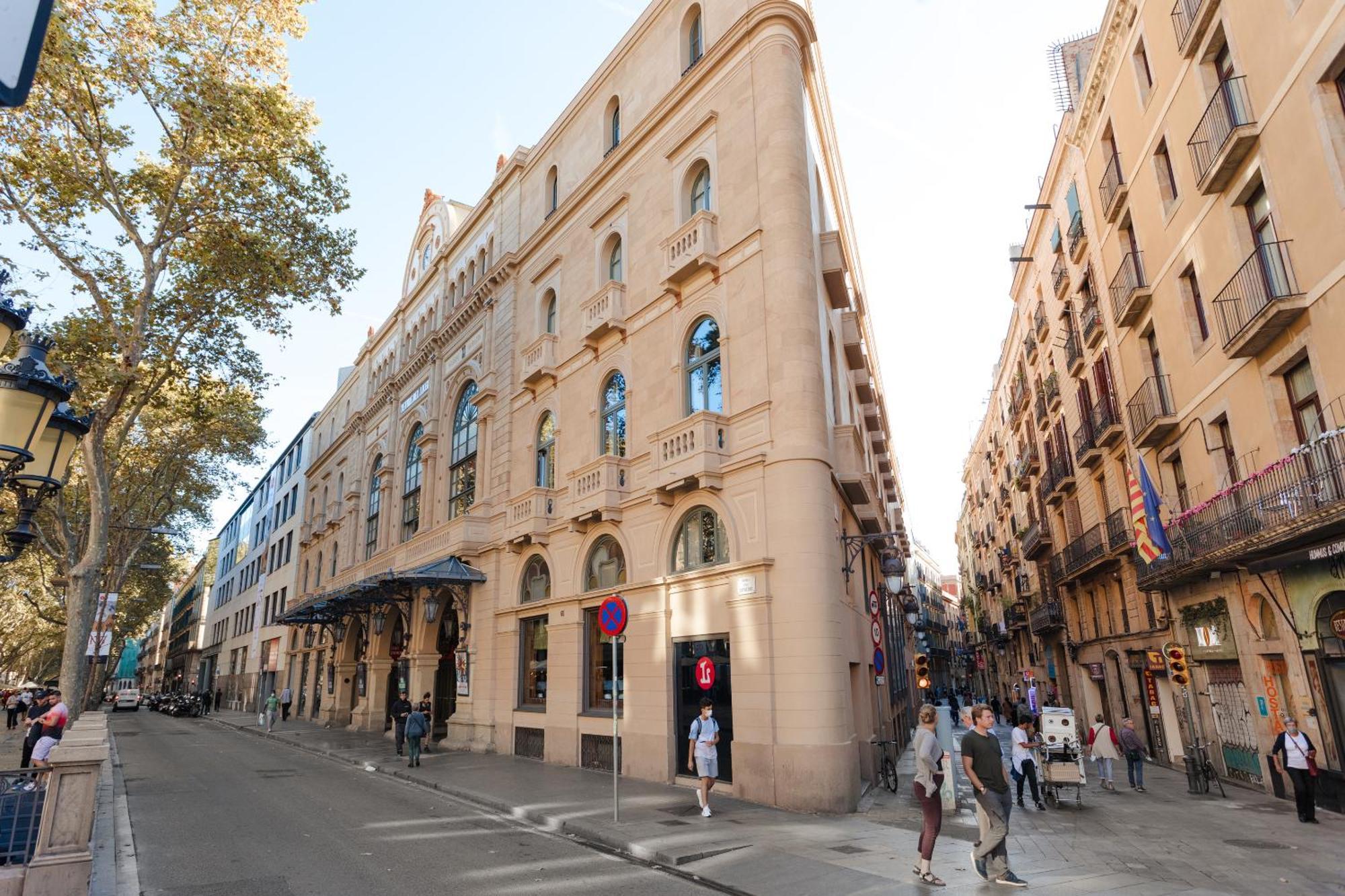 Do Placa Reial Powered By Sonder Hotel Barcelona